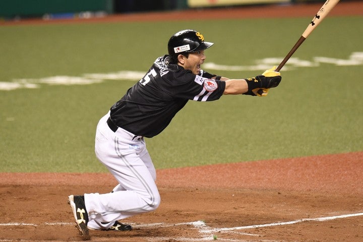 スタメンに復帰した松田がソフトバンクに先制点をもたらした。写真：徳原隆元
