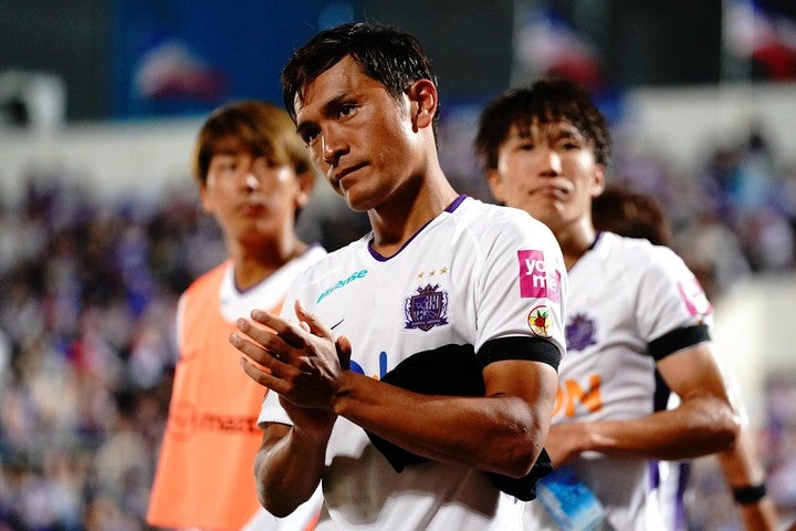 青山は１月に出場したアジアカップで右膝を痛め、約半年も戦列から離れた。写真：茂木あきら（THE DIGEST写真部）