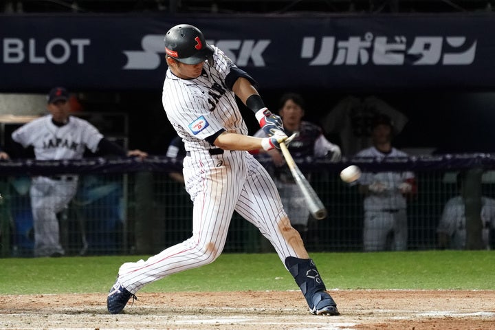 ３回に３ラン本塁打を放った鈴木誠也。(C)Getty Images