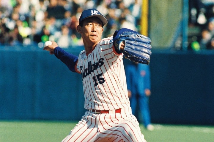 92年の日本シリーズで３完投、30イニングを投げ抜いた岡林ですら「１週間500球」にはとても届かなかった。写真：朝日新聞社