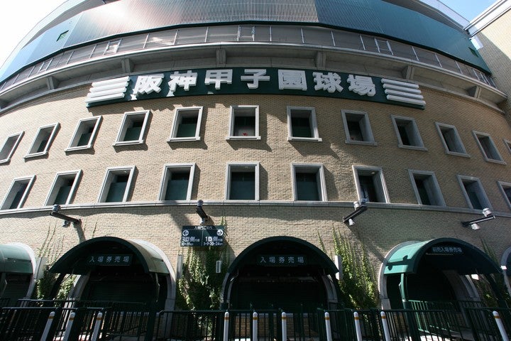 高野連が11日、第92回選抜高校野球大会の中止を決めた。写真：朝日新聞社