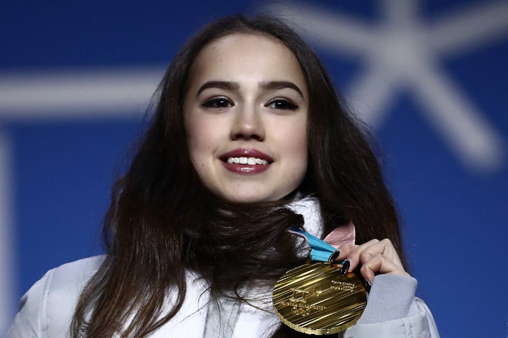 女子フィギュアスケート平昌五輪金メダリストのザギトワが地元女性誌に登場した。（C）Getty Images