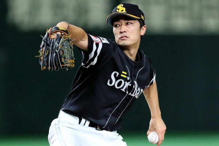 球威よりもコントロールとテクニックで打者を牛耳る和田は、早稲田伝統の技巧派投手の代表格。六大学史上最多の通算476奪三振の記録も持つ。写真：朝日新聞社