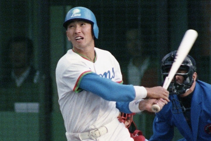 甲子園通算史上最多の13本塁打を放った清原は、プロ１年目もその打棒を発揮を存分に発揮した。写真：産経新聞社