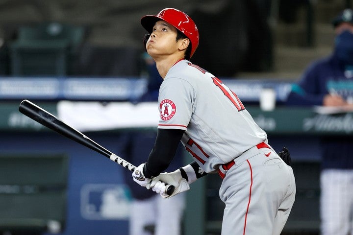 今季の“打者専念”が決まった大谷はその第１打席でホームラン。通算本塁打数で日本人歴代５位に浮上した。写真：田口有史
