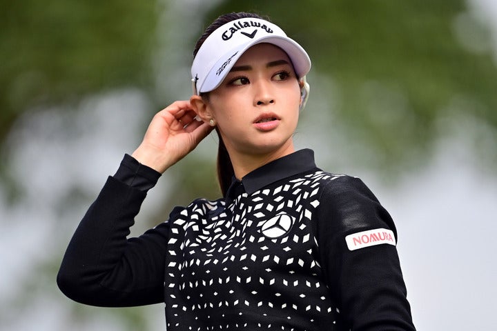 柏原は悪天候ながらも大叩きはせず、７位タイにつけている。（C)Getty Images