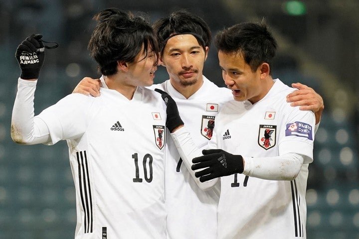 南野（左）のゴールで勝利した日本代表。久保（右）のプレーも光った。(C)Getty Images