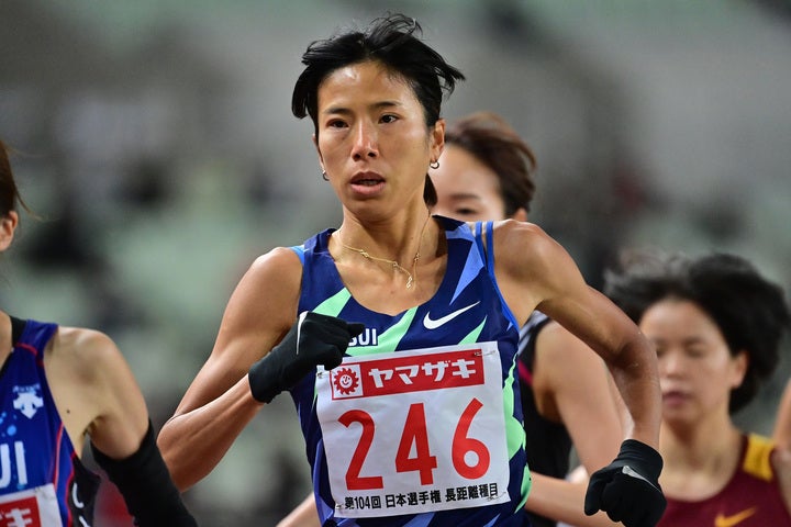 昨年12月４日に行なわれ日本選手権の10000mで優勝し東京五輪代表に内定した新谷仁美。(C)Getty Images