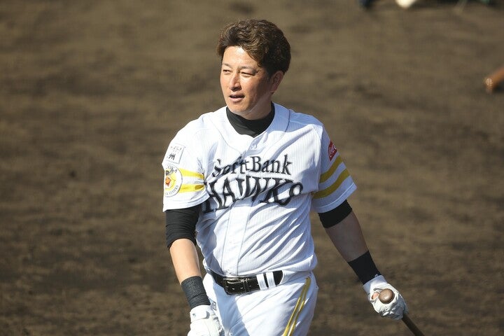 サヨナラタイムリーを放った川島慶三。家族の前で勝負強さを発揮した。