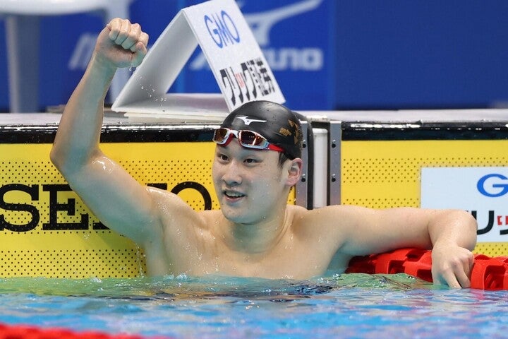 世界新まで０秒28に迫る圧巻の泳ぎで“日本新＆五輪内定”を決めた佐藤。写真：産経新聞社