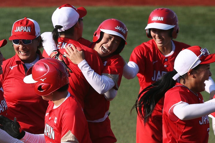 劇的勝利に喜びを爆発させる日本代表。決勝進出を確定させた。(C)Getty Images