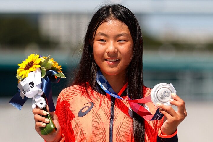 会心の演技で日本史上最年少12歳で銀メダルを獲得したスケボー女子パークの開心那。（C）Getty Images