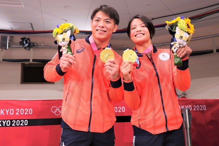 金メダルの過去最多数を11個も更新した日本勢。パリ五輪でのさらなる飛躍が期待される（写真は阿部一二三・詩の兄妹）。(C)JMPA