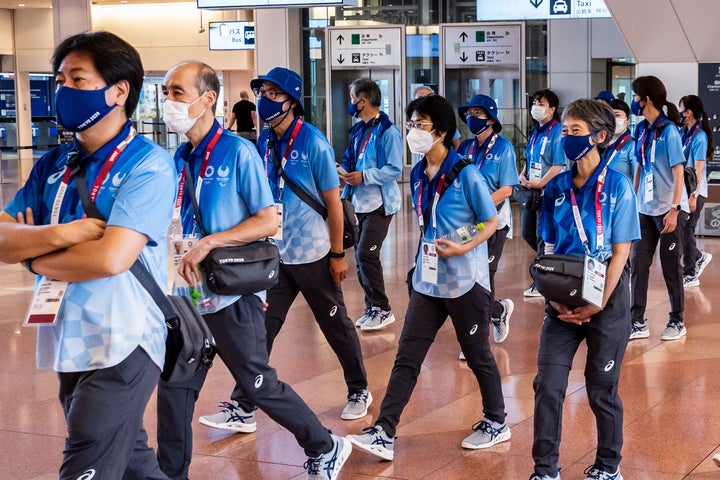 東京五輪を陰で支えてくれたボランティアスタッフたち。閉幕後も彼らの振る舞いには賛辞の声が止まない。(C)Getty Images