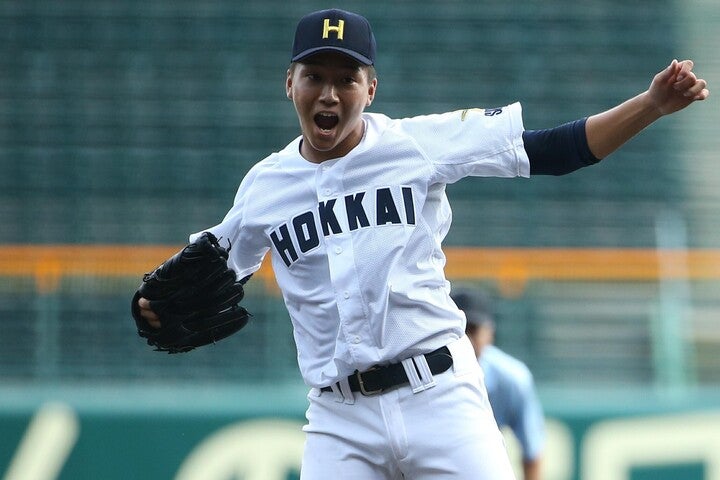 北海高を春夏連続甲子園に導いた木村。地元出身のスター候補という立ち位置を考えても獲得したいところだ。写真：塚本凜平（THE DIGEST写真部）