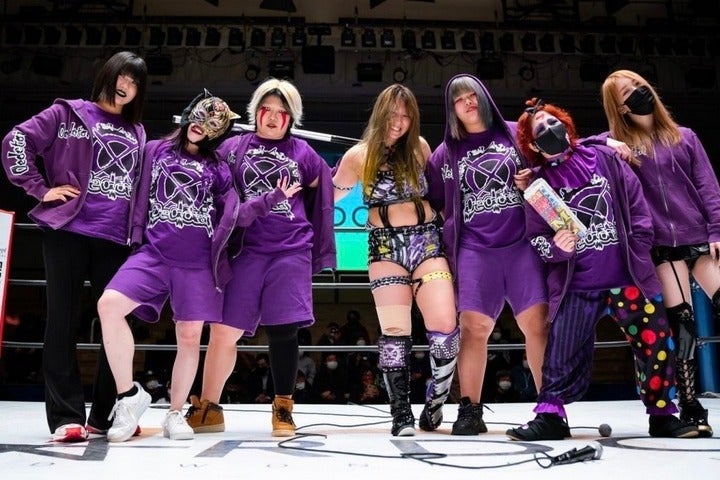 スターダム Q QベースボールTシャツ（スターダム新体制は週明け