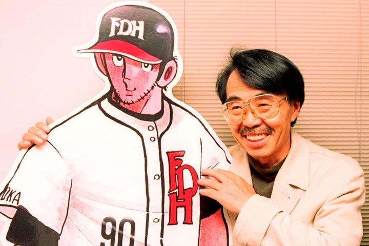 『あぶさん』の主人公・景浦（左）と水島氏（右）。景浦の背番号90は実際のホークスでも準永久欠番扱いとなっている。写真：産経新聞社