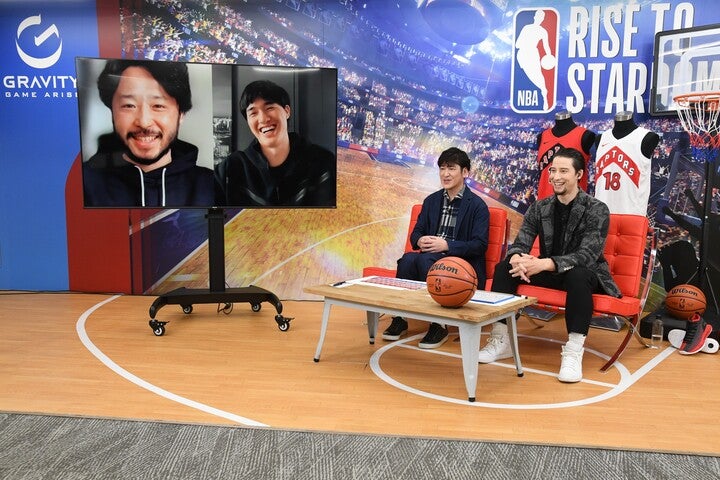 ＮＢＡ公式シミュレーションゲーム「NBA RISE TO STARDOM」のYouTube特番にて、田臥×渡邊の歴史的対談が実現した。（C）徳原隆元