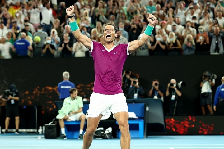 世界2位のメドベージェフに挑み、観客の応援を背に奇跡の逆転勝利を果たしたレジェンド。（C）Getty Images