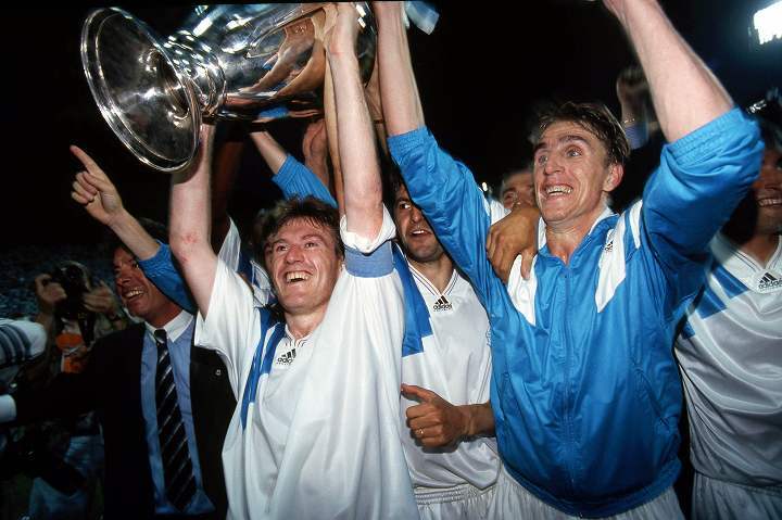 デシャン（左）、ボクシッチ（右）、デサイーらを擁して92-93シーズンのCLを制覇したマルセイユだが、選手の買収事件が祝福ムードに影を落とした。(C) Getty Images
