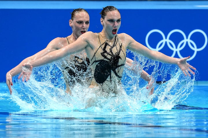 昨夏に開催された東京五輪のデュエットで金メダルを獲得したペアをはじめ、ロシアはアーティスティックスイミングに絶対的な自信を持つ。(C)Getty Images