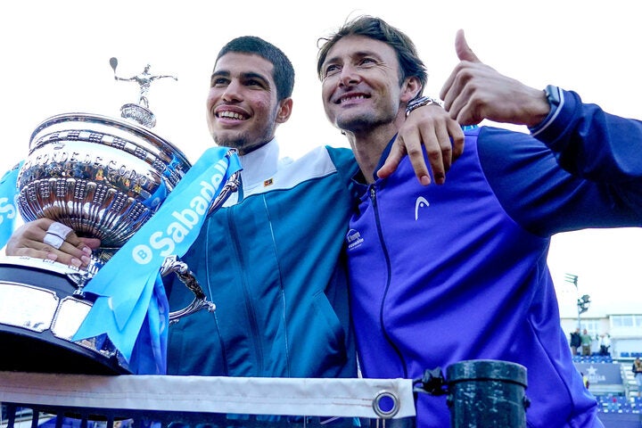 地元バルセロナ大会での優勝を喜ぶアルカラス（左）とフェレーロ（右）。マドリード大会も制し、来たる全仏オープンではGS初優勝に挑む。(C)Getty Images