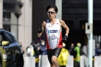 2021年には２時間４分56秒という日本記録を打ち立てた鈴木。初の世界陸上だったが、無念の欠場となった。(C)Getty Images
