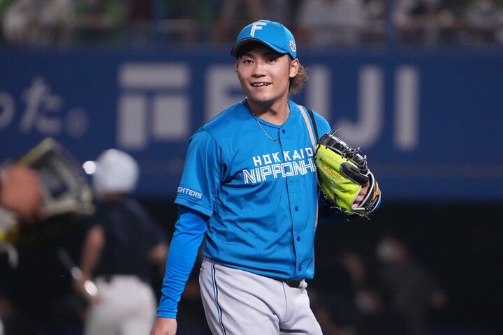 オールスターゲーム２戦目の８番手として登場した伊藤は、球速が表示されない超スローカーブを披露した。写真：田中研治
