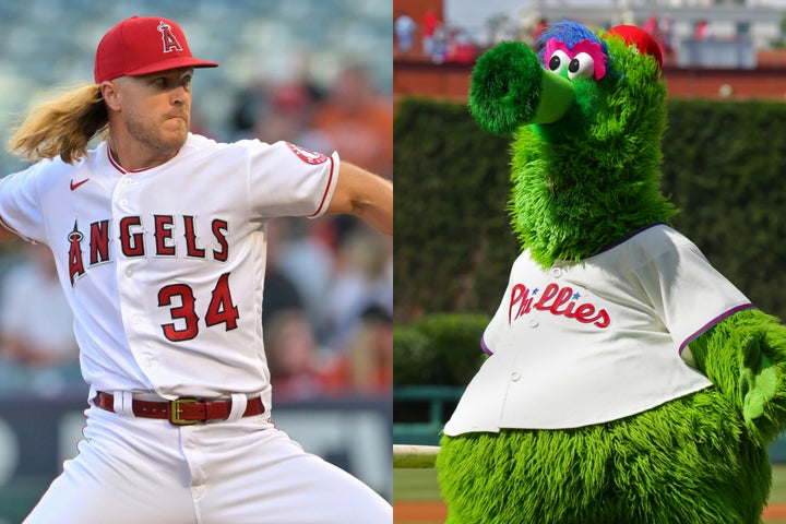 フィリーズの一員となったシンダーガード（左）だが、マスコットのファナティック（右）と再会するのが「気まずい」と綴った。(C)Getty Images