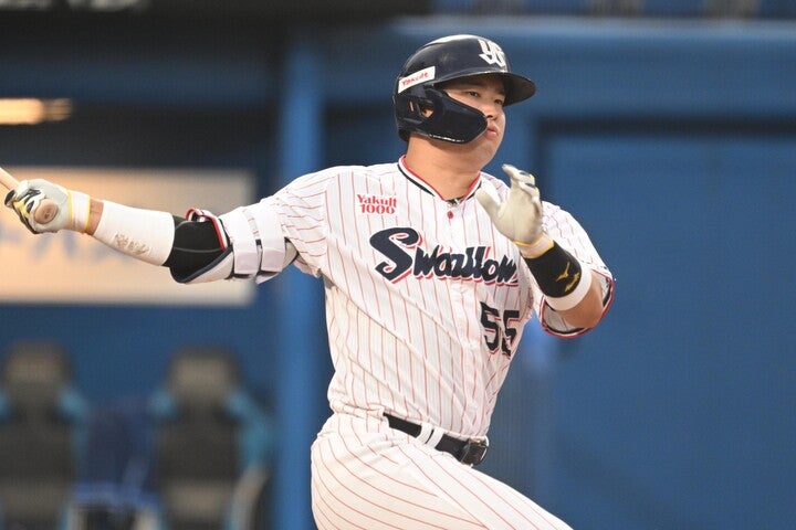 ヤクルトの若き主砲・村上は40号を放ち、王貞治の最年少記録を塗り替えるだろうか？写真：徳原隆元