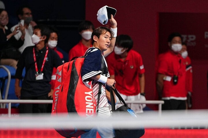良いテニスはしていたが、体力的に厳しかった西岡。写真：田中研治(THE DIGEST写真部）
