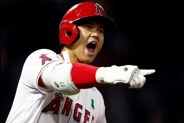 初球を鋭く振り抜いた大谷の打球は、滞空時間の長いアーチに。覚醒を感じさせる一発となった。(C)Getty Images