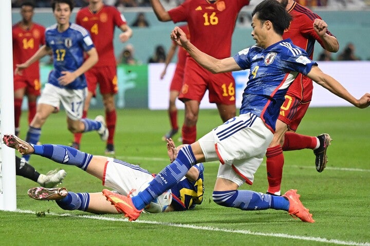 日本に大きな歓喜をもたらした田中碧のゴール。その直前のワンプレーが問題視されている。(C)Getty Images