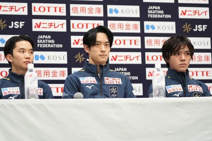 世界選手権代表に選出された男子シングル３人。右から宇野、山本、友野。写真：田中研治（THE DIGEST写真部）