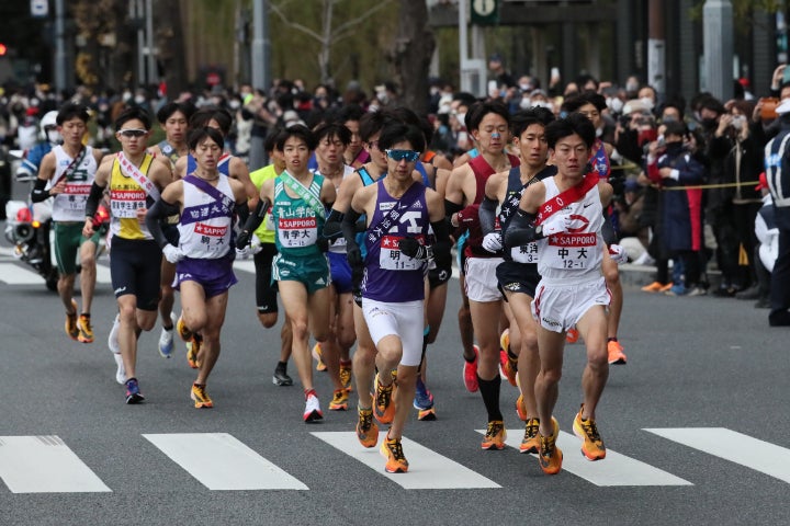 学生三大駅伝のラストを飾る箱根駅伝。区間エントリーを終え、いよいよ決戦の時は迫る。写真：JMPA