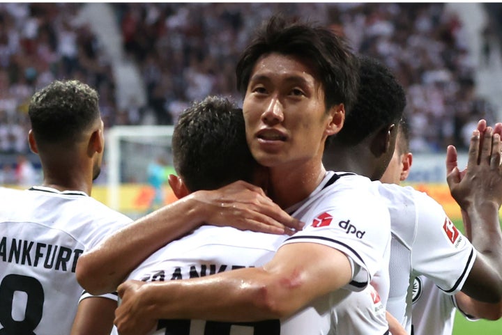 ドイツで活躍を続ける鎌田に強豪リバプールが獲得に向け興味を示していると報じられた。(C) Getty Images