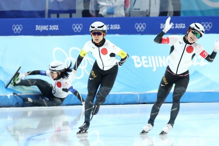 このシーンから１年。最終コーナーで転倒の高木菜那が、当時を振り返った。(C)Getty Images