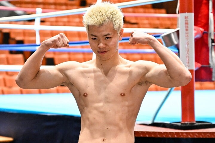 ボクシング界に殴り込む那須川。アンチも少なくない世界に挑むことこそ彼の真骨頂だ。写真：山口フィニート裕朗/アフロ