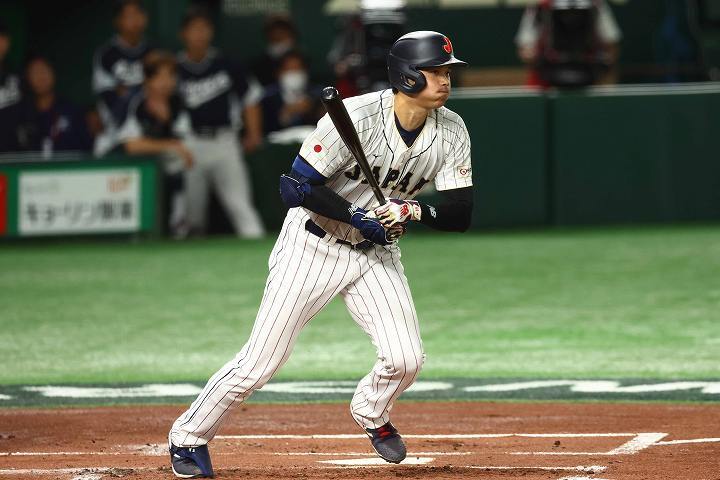 大谷は第３打席に２塁打を放った。写真：梅月智史