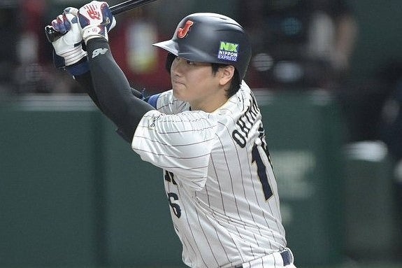 衝撃の東京ドーム！ 大谷翔平、看板直撃の140メートル弾！ 今大会初