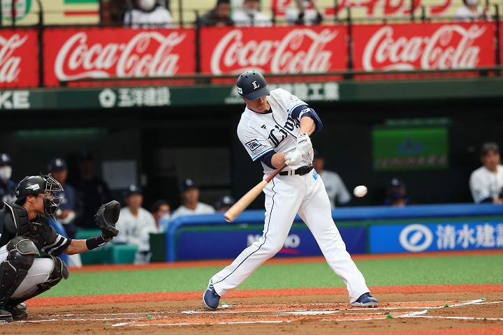 エンジェルスでは大谷からもアドバイスを受けていたというマキノン。その成果を見せたいところだ。写真：梅月智史