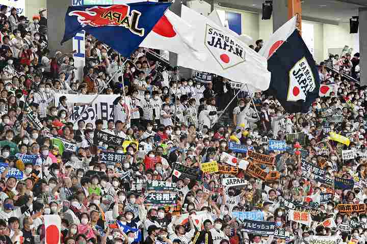 大いに盛り上がりを見せたWBC。大会中には取材で日本を訪れたクレア記者のもとに素敵なギフトが届いた。(C) Getty Images
