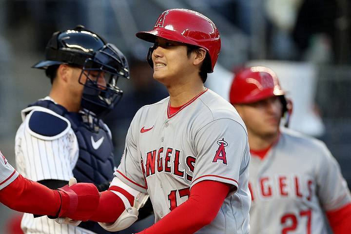 初回に先制２ランを放った大谷。今季４号となった。(C) Getty Images