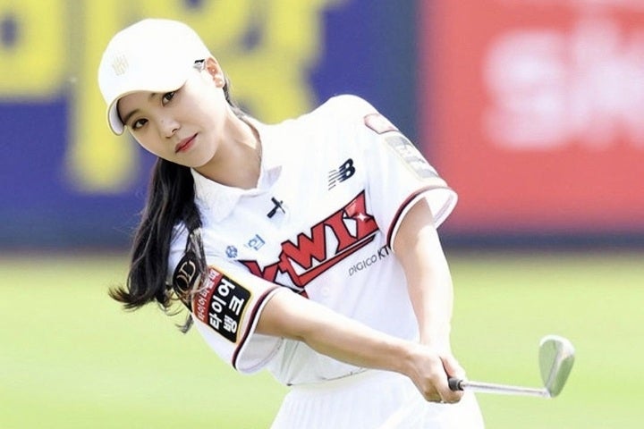韓国女子プロゴルファーのキム・ソルビ。KTウィズの始球式に登場した（写真は公式インスタグラムより）。