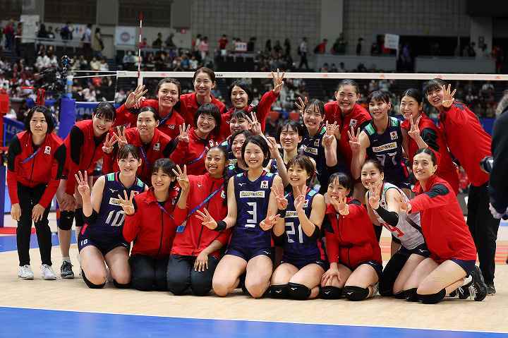 ネーションズリーグを戦う女子バレー日本代表。現在３勝１敗としている。写真：梅月智史（THE DIGEST写真部）