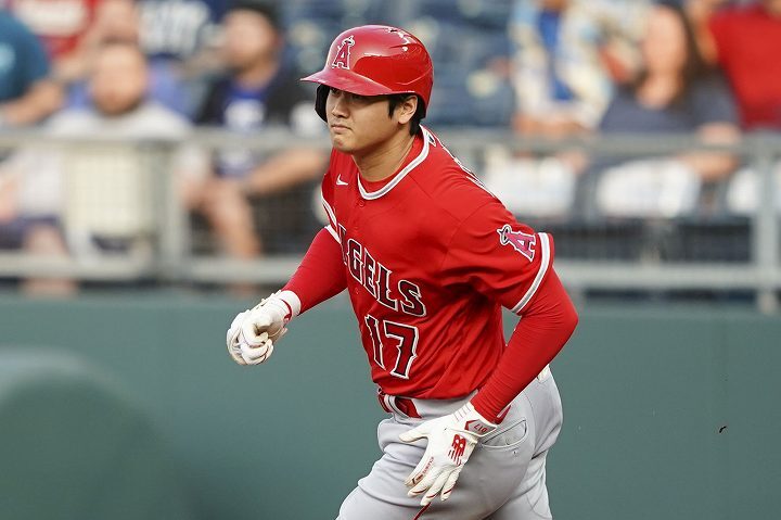 大谷が13試合連続安打となる二塁打を放った。(C) Getty Images