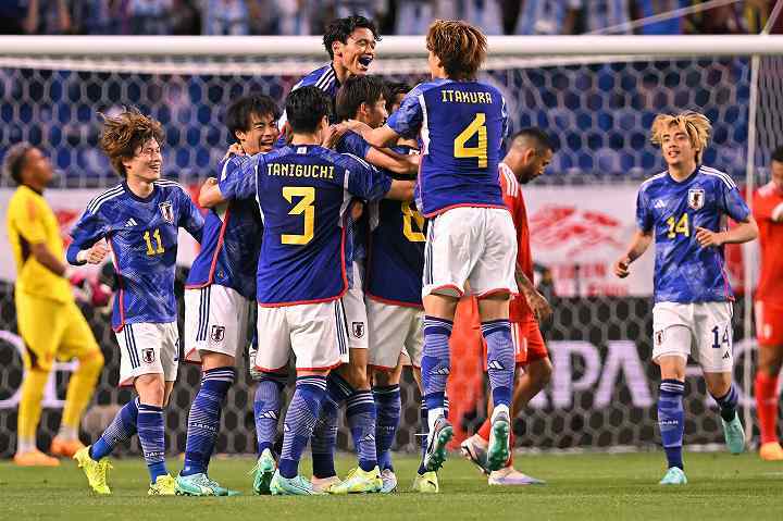 日本は４ゴールを挙げて南米の難敵ペルーを下した。写真：金子拓弥（THE DIGEST写真部）