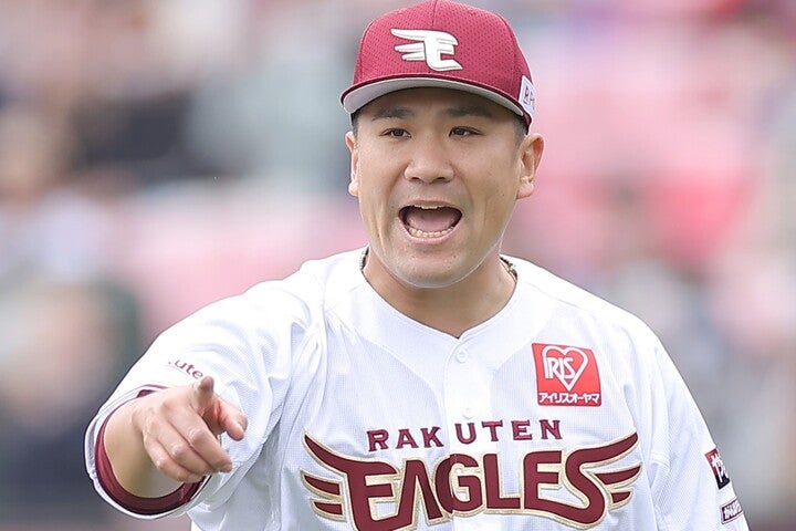 日本ではまず考えられないが、MLBでは田中のような選手でも容赦なく途中放出される。写真：産経新聞社