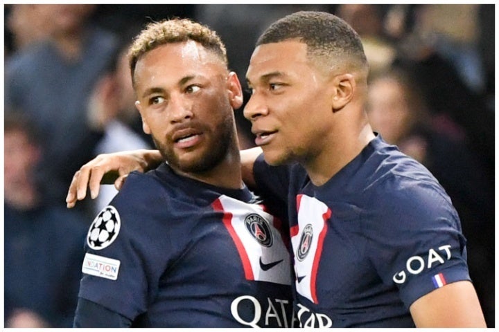 「自国選手の歴代移籍金最高額」のランクで１位になったブラジルのネイマール（左）と２位に入ったフランスのエムバペ（右）。(C)Getty Images