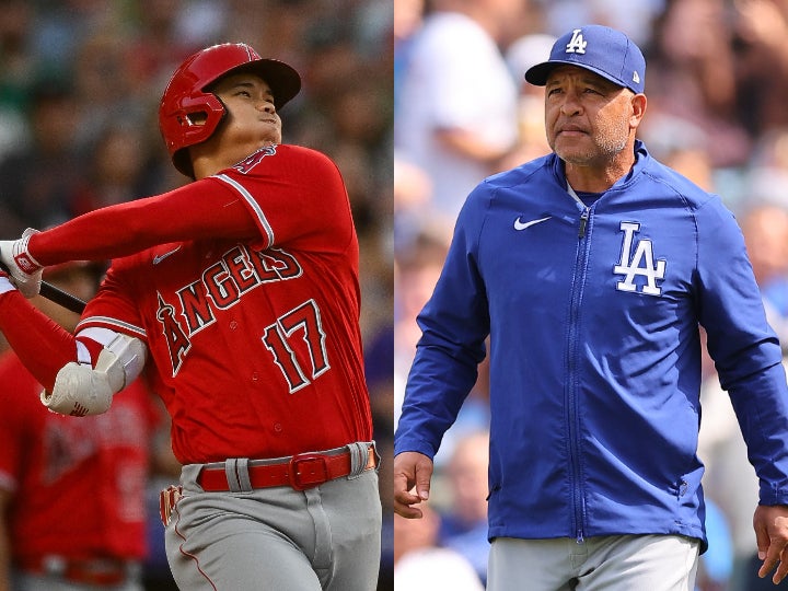 大谷を称賛したドジャースのロバーツ監督（右）。(C)Getty Images